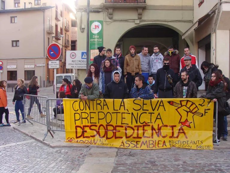 Alumnes de l'Institut Brudieu convoquen una concentració per la vaga d'estudiants