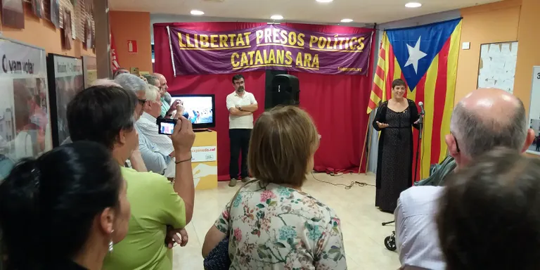 ERC-JxP inaugura l'exposició "1-O, tres dies per la història"