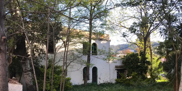 Tossa amplia la zona escolar amb la finca del Mas Padró