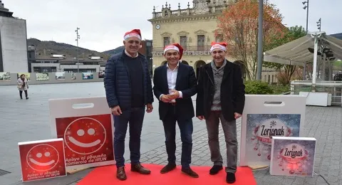 Las tiendas locales sonríen a la Navidad