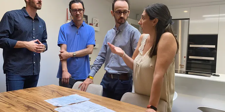 La CEL rebaixa la despesa de llum dels usuaris en uns 40 euros el primer mes de funcionament