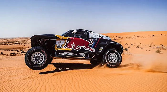 Lucas Cruz i Carlos Sainz s’emporten la tercera posició del Dakar 2021