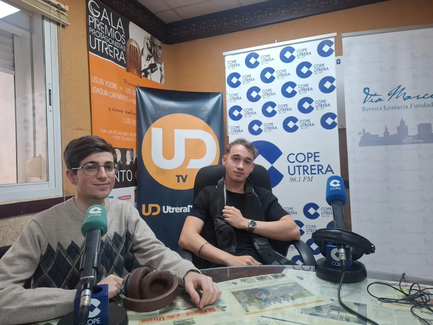 El utrerano Marcos Vicente Fernández y su compañero Sergio Fernández nos cuentan su experiencia en el concurso nacional de Debate