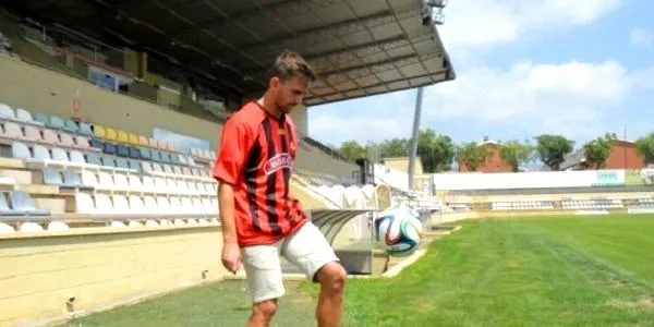 L’altafullenc Alberto Benito torna a sumar-se a l’atac del CF Reus davant de l’Atlético Levante