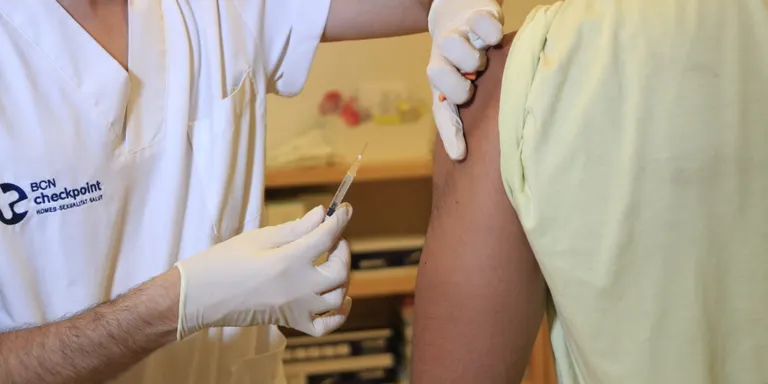 El 40% dels pacients amb verola del mico pateixen complicacions de salut