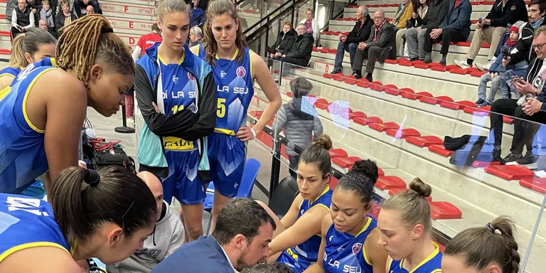 El Cadí La Seu rep el Kutxabank Araski amb els 'playoff' a l'abast