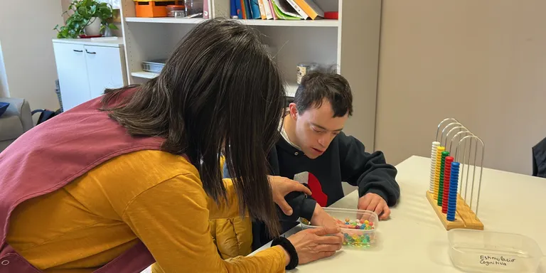 Sant Tomàs busca famílies acollidores per a persones amb discapacitat intel·lectual: "Tots necessitem un descans"