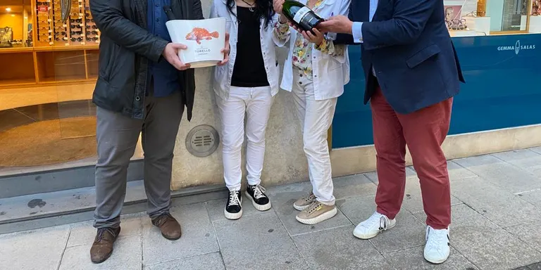 L’Òptica Gemma Salas guanya el premi al millor aparador de les Jornades de la Galera de Cambrils