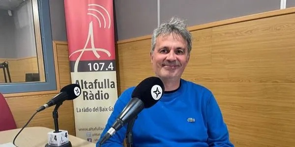 Hèctor López Bofill publica el poemari 'Allà on érem', un recull de poemes d'amor escrits fa més d'una dècada