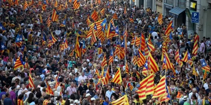 L'ANC omple 8 autocars per la manifestació de demà a Barcelona