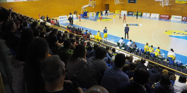 La Lliga Femenina de bàsquet jugarà els seus propers partits a porta tancada