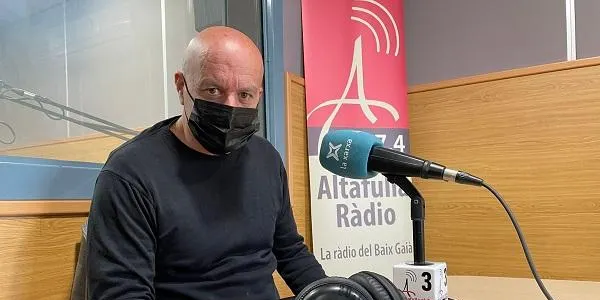 El veí d’Altafulla, Víctor Centelles, publica el tercer còmic del detectiu tarragoní Pitu Trifàsic