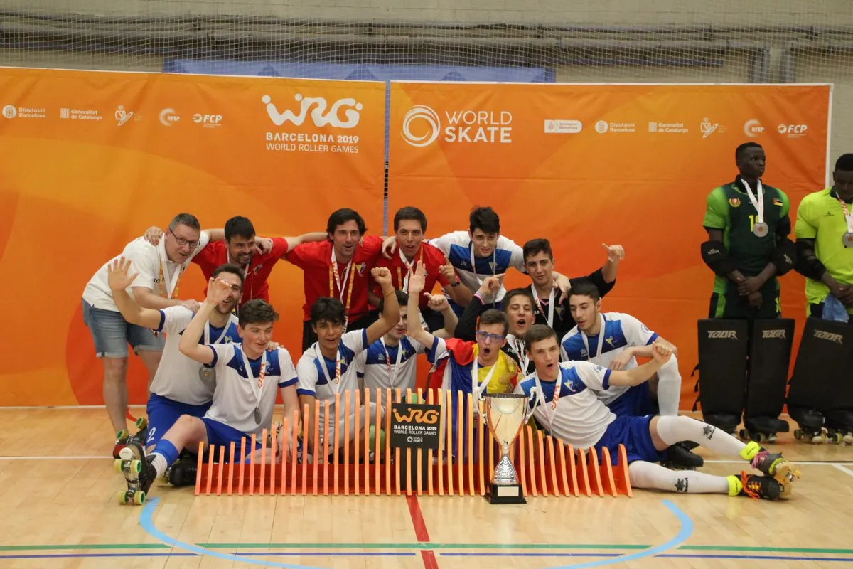 La selecció andorrana U19, guanyadora del Campionat Intercontinental d'hoquei patins (Foto: Ajuntament de Vilanova i la Geltrú)