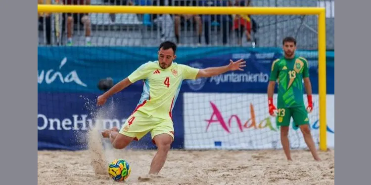 El torrenc José Arias aconsegueix la classificació per al Mundial 2025 de futbol platja amb la Selecció Espanyola