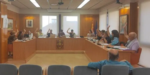 Entesa al Ple d’Altafulla per la comissió de nomenclàtor i pel pla de sanejament d’aigües mentre sorgeixen dubtes per un nou EMC