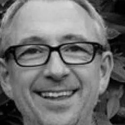 Entrevistes de la Justa del 26/9/2017 — Pedagogia sistèmica per innovar l’escola i tertúlia d’actualitat: famílies, autoritat, educació no formal i l’impacte polític a Catalunya - episode art