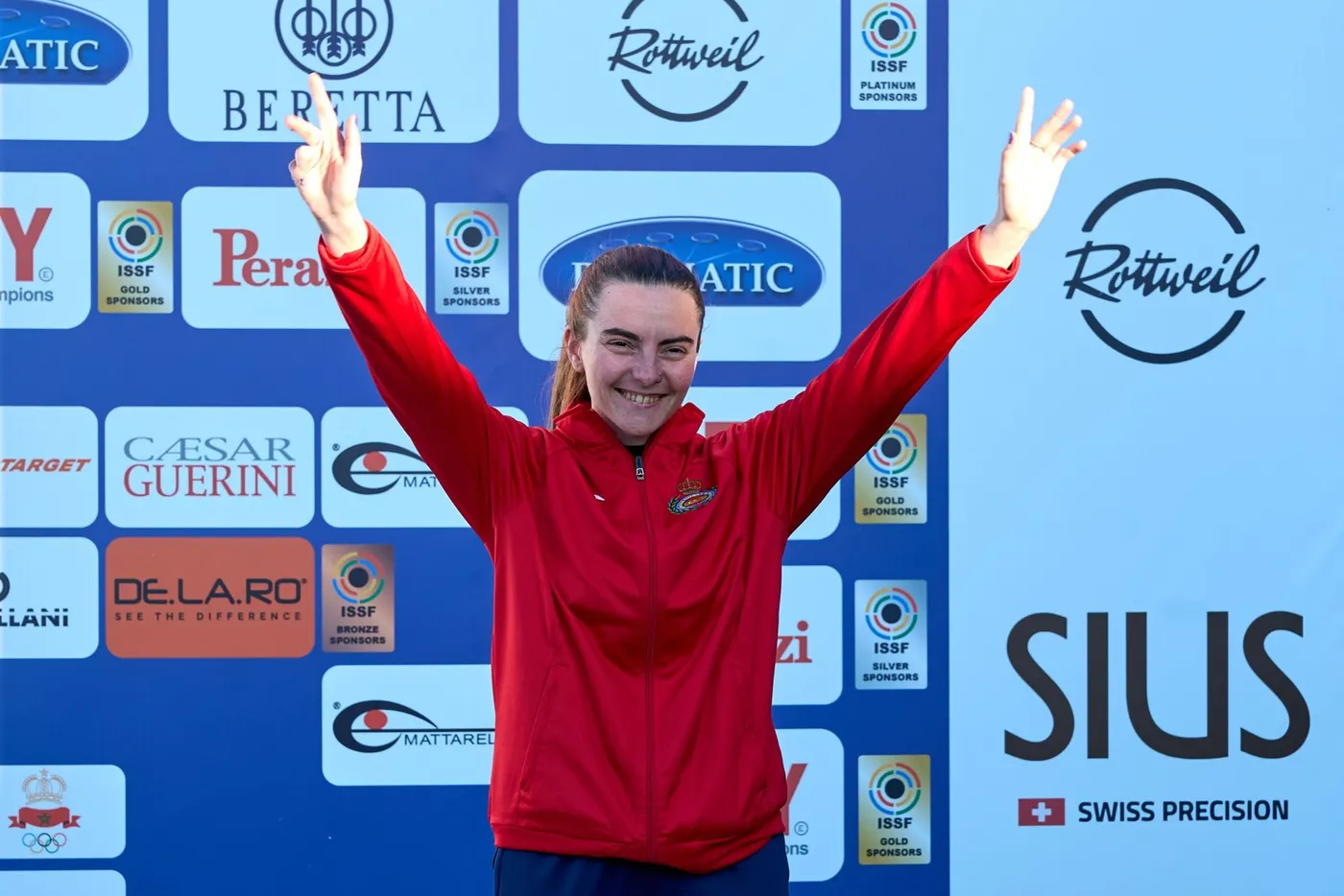 Molné manté l'idil·li amb la Copa del Món penjant-se un nou bronze
