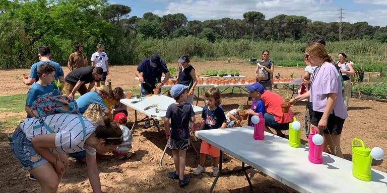 Una trentena de persones s'interessen per l'ús i la gestió dels horts domèstics de la Torre Marimon a la 2a Jornada d'Horticultura