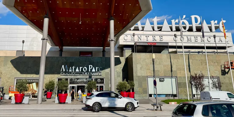 Mataró Parc reclama 357,8 milions d'euros a l'Ajuntament per "impossibilitar" l'ampliació del centre comercial