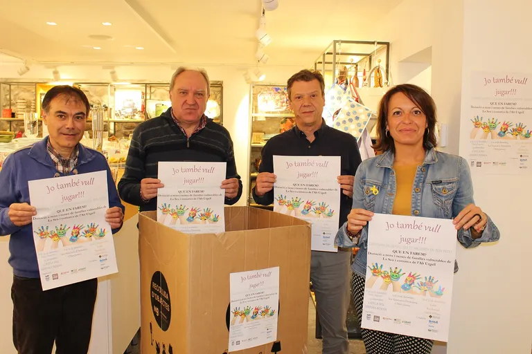 La campanya 'Jo també vull jugar!' reparteix joguines per a 20 famílies de l'Alt Urgell