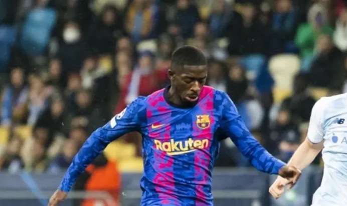 Un Barça amb falta de gol supera la primera final per la mínima (0-1)