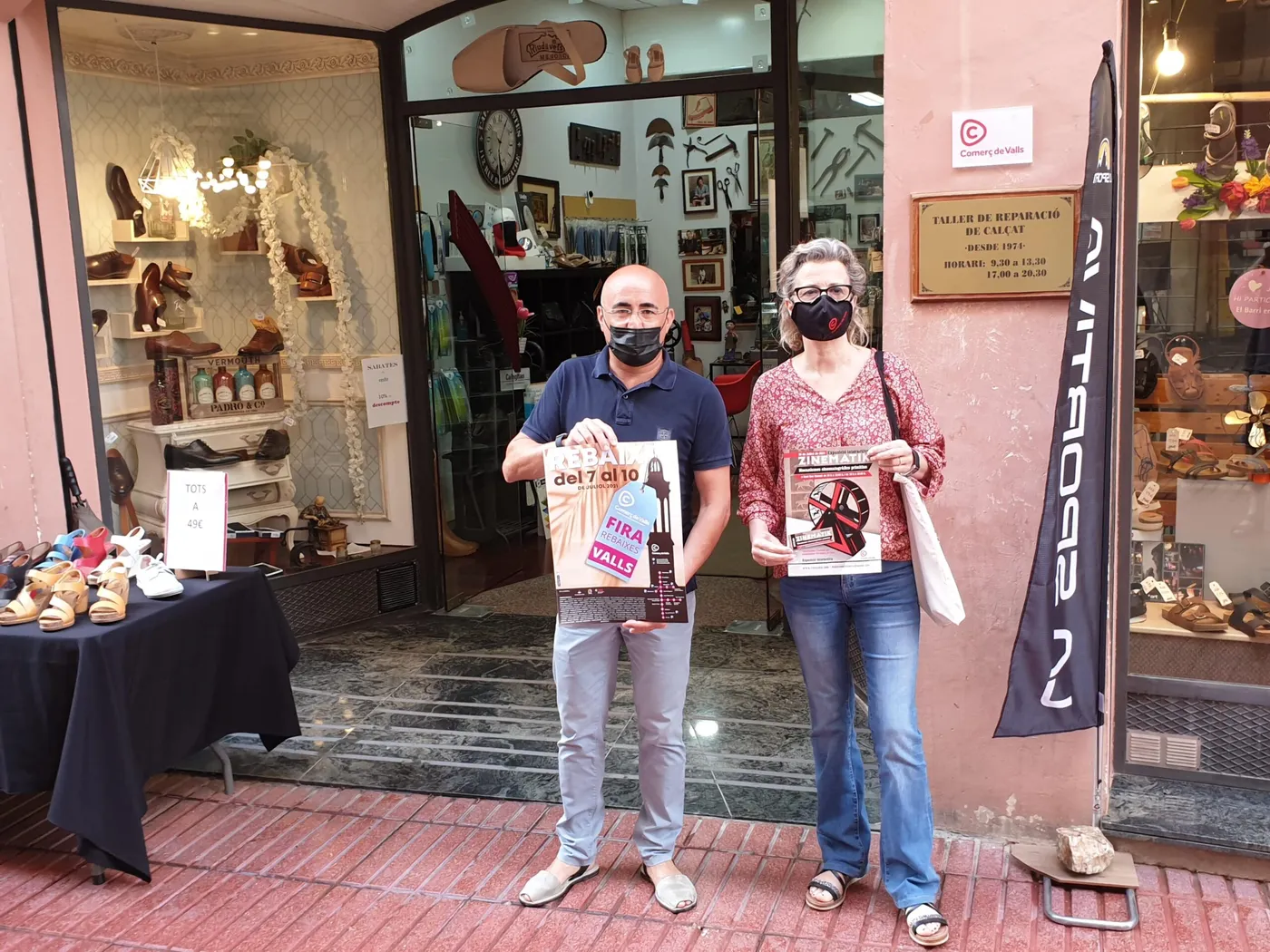 Valls treu les botigues al carrer en una nova edició de la Fira de Rebaixes