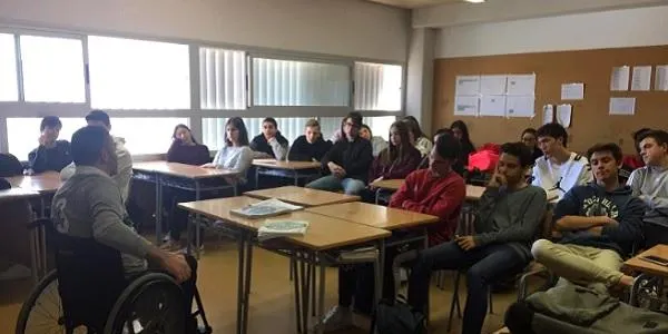 Els alumnes de 4t d’ESO de l’Institut d’Altafulla participen al taller ‘Game Over. No te la juguis’ de l’Institut Guttmann
