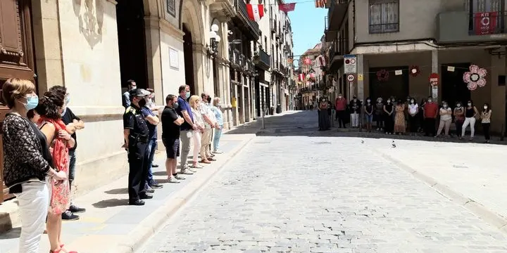 Valls condemna els actes de violència masclista del darrer mes