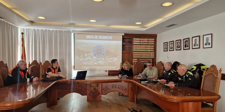 Begur reforça la coordinació en seguretat i emergències amb una nova junta de treball
