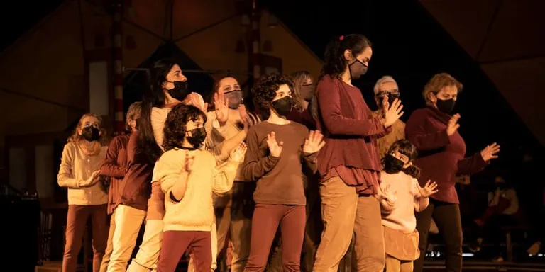 L’espectacle “El barri balla: Dones” puja al Teatre Principal