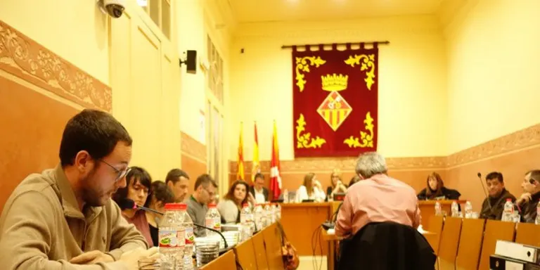El govern i el grup municipal del PP admeten que han tingut reunions informals però neguen cap pacte