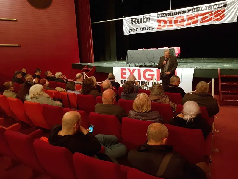 L'Ajuntament ha obert el Teatre Municipal La Sala per acollir aquesta assemblea