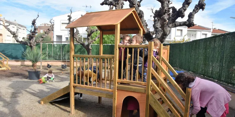 Augment de preu dels serveis de menjador i d'acollida a les llars d'infants