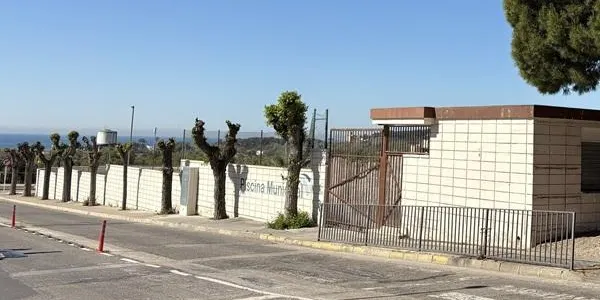 La piscina petita d’Altafulla obrirà aproximadament una setmana més tard del previst