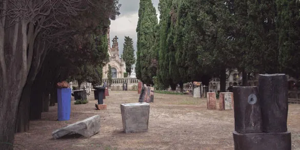 Quatre de les peces de l'artista Madola al cementiri s'han cedit per una exposició Fundació Vila Casas