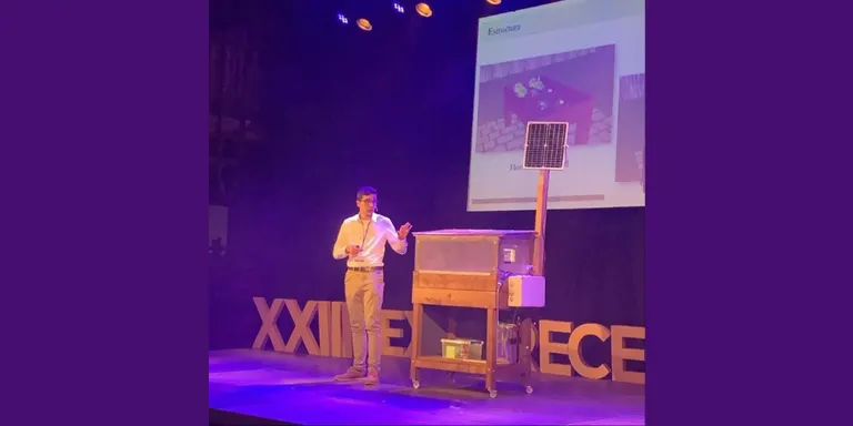 Bernat Carnota guanya el premi Exporecerca Jove amb un treball sobre hivernacles domèstics automatitzats i autosuficients