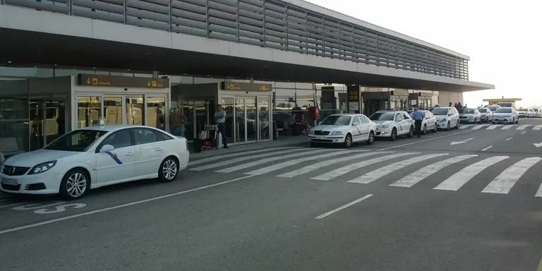 Reus recuperarà les connexions amb Manchester i Londres Luton a partir de l’abril de 2024