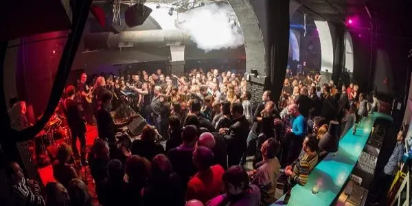 Els cinemes i teatres ja han reobert, però els empresaris de les sales de concerts no ho veuen clar