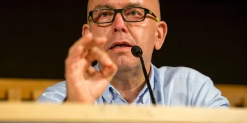 Gonzalo Boye presenta aquest dimarts a Cambrils el seu llibre ‘¿Cloacas? Sí, claro’