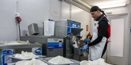 Els gelats, nova alternativa en la producció làctia de l'Alt Urgell i la Cerdanya