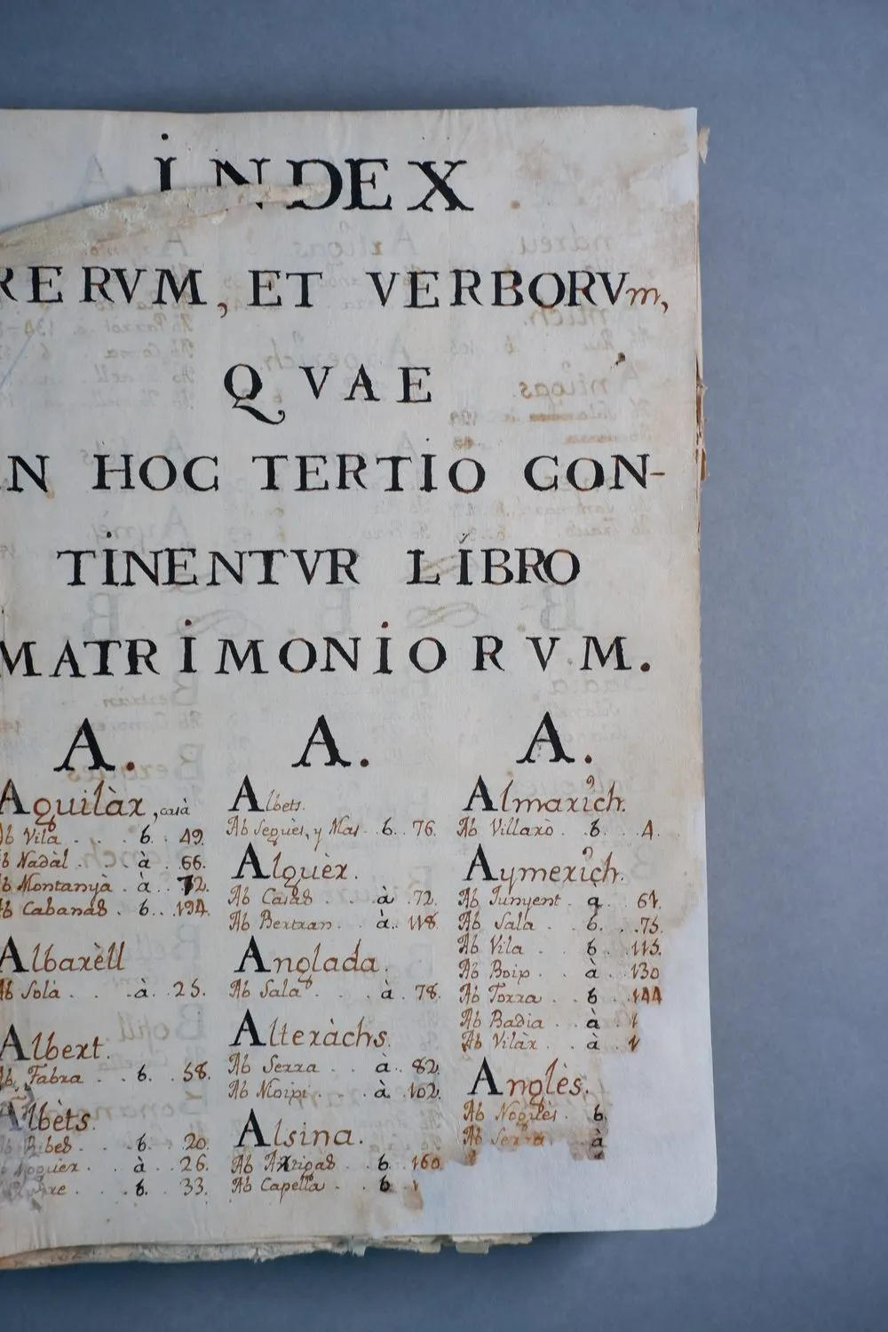 L'Arxiu Diocesà de Solsona restaura el Llibre de matrimonis de la Catedral de mitjan s. XVIII