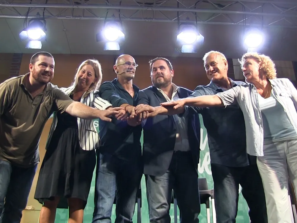 Romeva (JxS): “Això no va de banderes, va de persones”