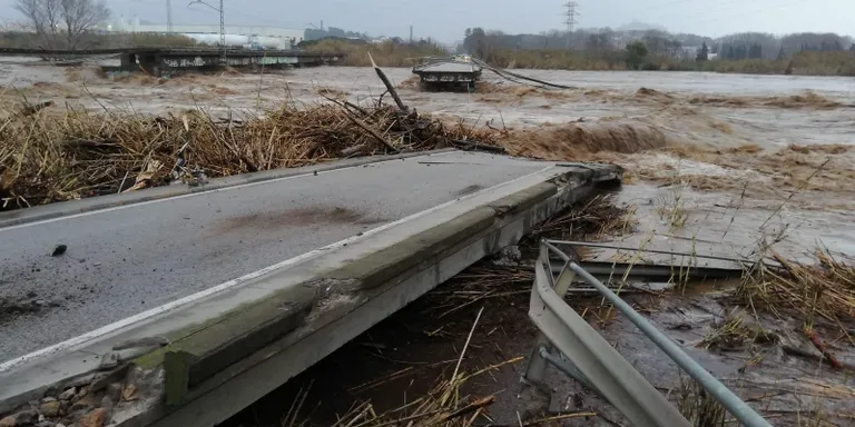 Crida a tota la població de l'Alt Maresme a consumir els mínims d'aigua potable