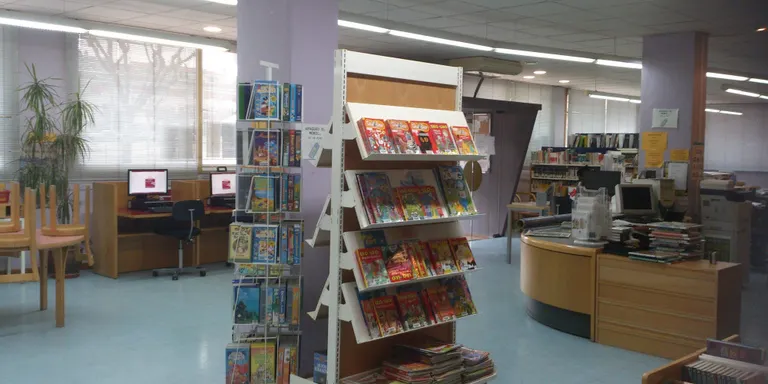 Taller infantil a la Biblioteca de Poblenou amb el nom 'Taller de lectures'