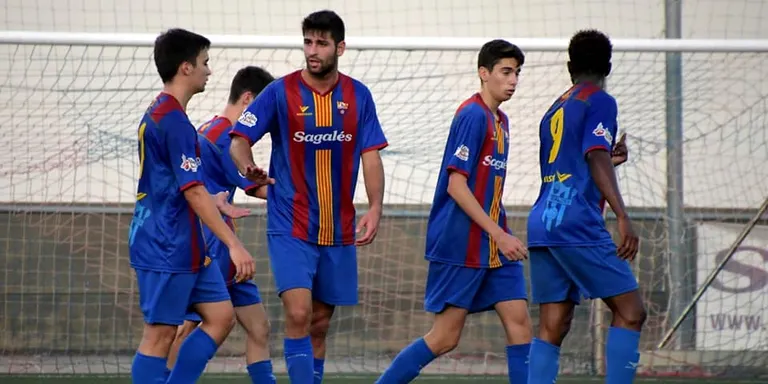 El Club Futbol Caldes comença la temporada regular després de guanyar el Torneig d’Històrics del Vallès