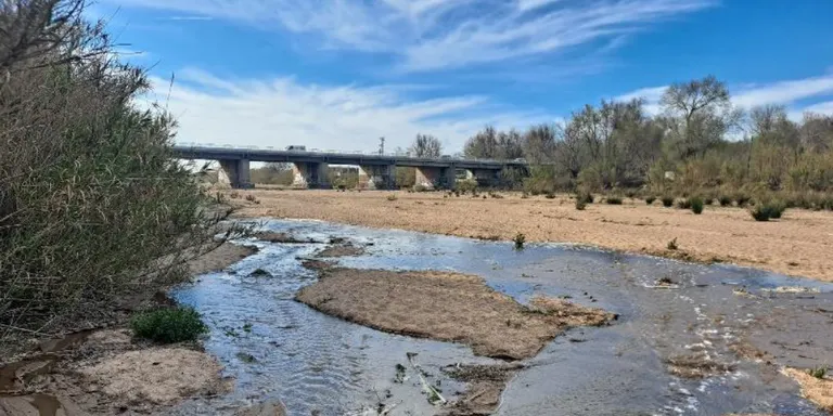 L'estació regeneradora de Blanes comença a aportar aigua al riu Tordera per garantir el cabal ecològic