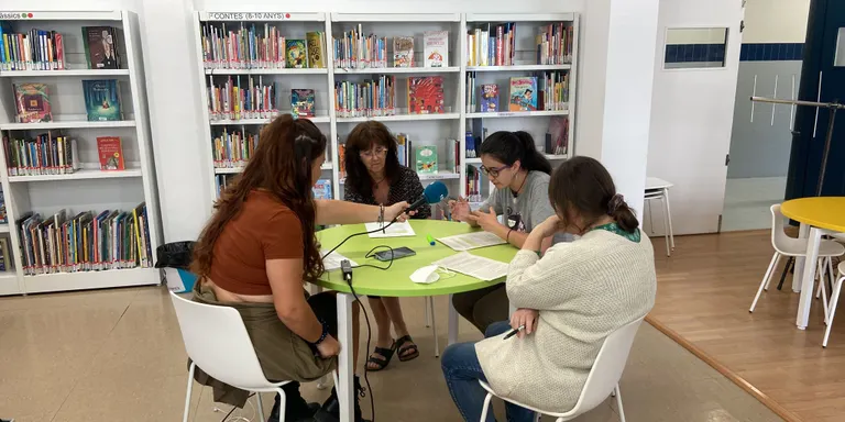 La Biblioteca dona servei a estudiants que afrontaran aviat la selectivitat i els exàmens de final de curs