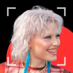 #17 - SOFIA COLL: “Prefereixo incomodar-te amb la meva llibertat que viure incòmoda” | Off the REC - episode art