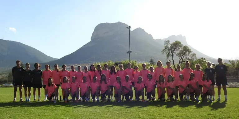 Comença el primer Pirineus Girls Summer Camp a Organyà