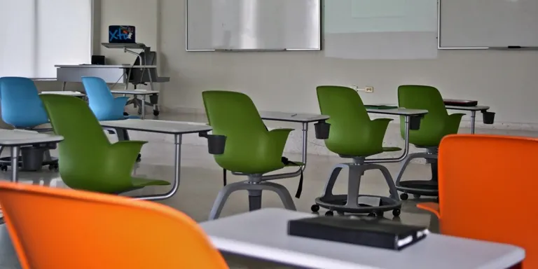 Demà es tanca el termini per acollir-se als ajuts municipals adreçats a acadèmies i centres de salut